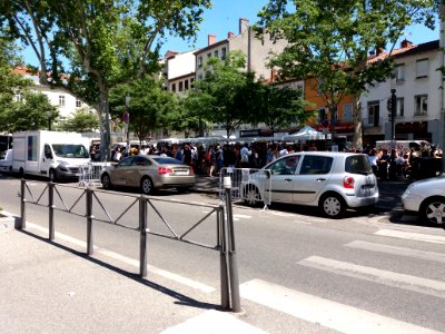 Lyon 7e - Place Saint-Louis, marché-cantine Food Barket (5)
