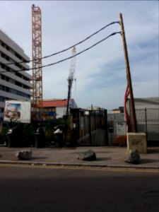 Lyon 7e - Rue Clément Marot, démontage de la grue du chantier de l'école Notre-Dame des Anges