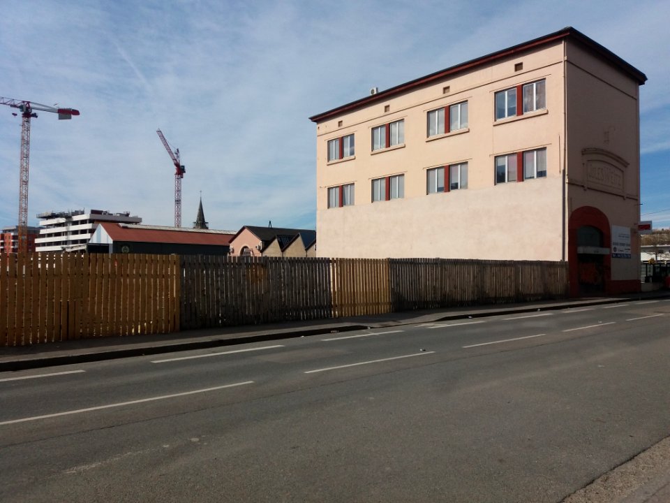 Lyon 7e - Rue Crépet, bâtiment Jules Weitz