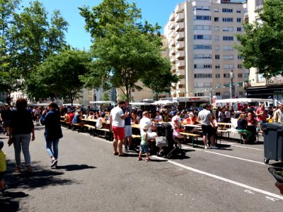 Lyon 7e - Place Saint-Louis, marché-cantine Food Bar-Ket (1)