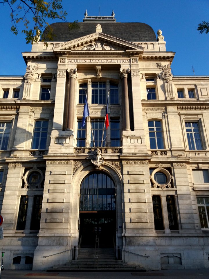 Lyon 7e - Quai Claude Bernard - Université Lyon 3, entrée