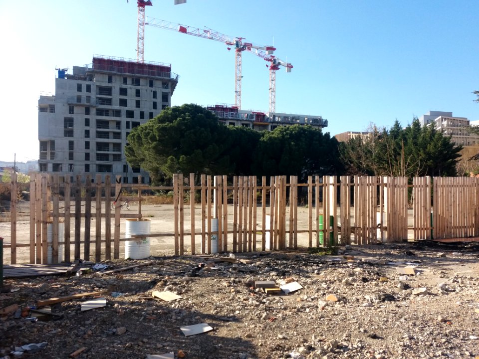 Lyon 7e - Place Suzanne Noël, depuis l'avenue Jean Jaurès, en travaux