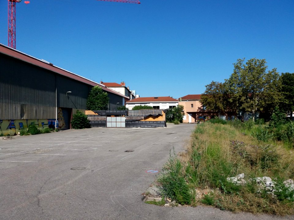 Lyon 7e - Rue Crépet, Le Blogg, enseigne et palissade démontées