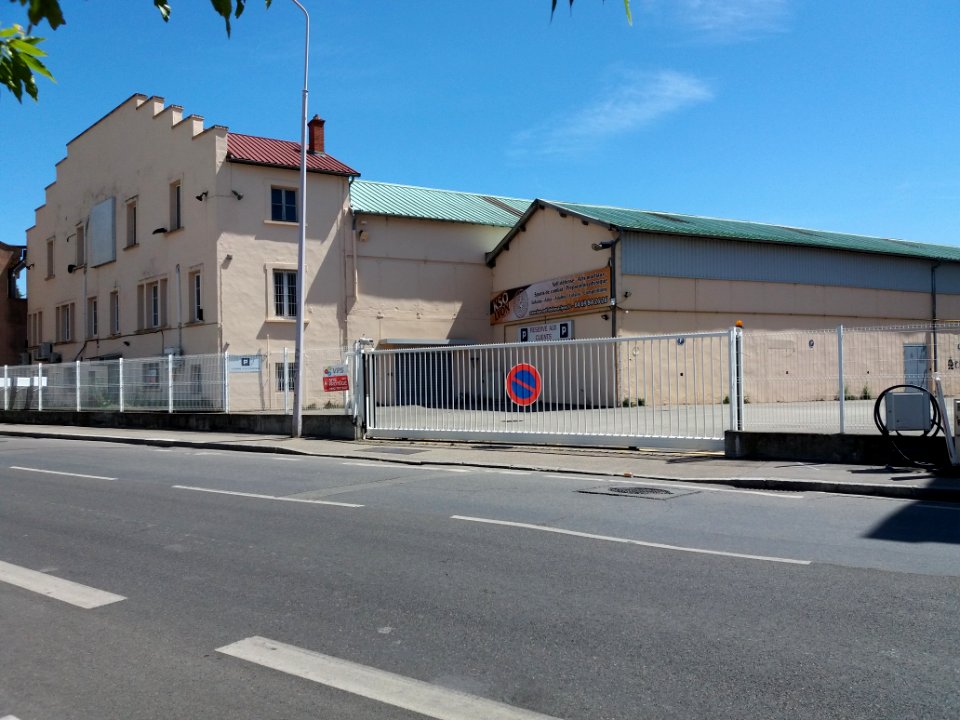 Lyon 7e - Rue Croix-Barret, au numéro 8, bâtiments à démolir