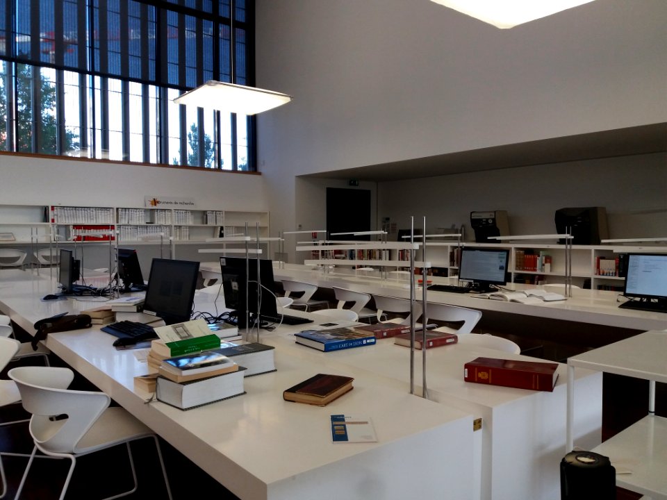 Lyon 3e - Archives du Rhône, éditathon 2019, postes de travail et bibliographie
