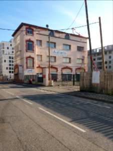 Lyon 7e - Rue Crépet - Bâtiment Jules Weitz - Côté ouest