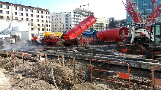 Lyon 3e - Cours Lafayette, chantier Emergence à l'intersection avec la rue de la Villette, dépose des silos