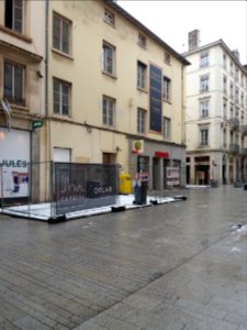 Lyon 2e - Rue Victor Hugo - Immeuble à rénover à l'angle de la rue Sainte-Hélène