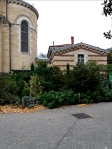 Lyon 3e - Rue Ferdinand Buisson, église Notre-Dame-du-Bon-Secours, petit bâtiment derrière le chevet