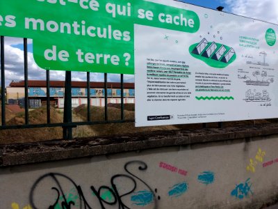 Lyon 2e - Station Mue - Différents andains pour tester la production de terreau 02