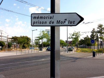 Lyon 3e - Rue du Général Mouton-Duvernet - Panneau Mémorial prison de Montluc