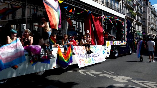 Lyon 3e - Quai Victor Augagneur - Marche des Fiertés 2021 - Cortège 01