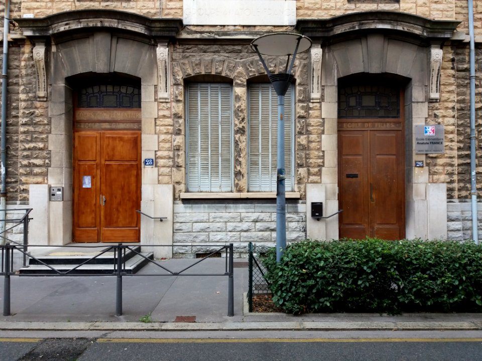 Lyon 3e - Rue Antoinette - École élémentaire Anatole France - Portes