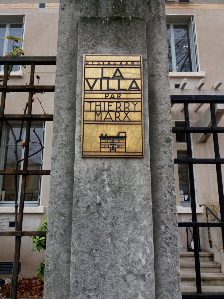 Lyon 3e - Place d'Arsonval, La Villa, par Thierry Marx, plaque