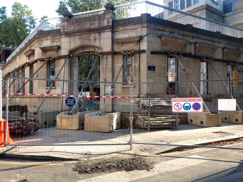 Lyon 3e - Rue des Rancy, école Léon Jouhaux en travaux, à l'angle de la rue Léon Jouhaux