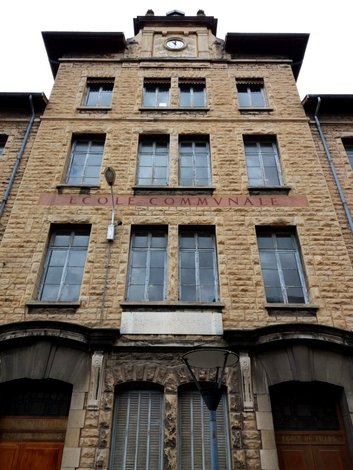 Lyon 3e - Rue Antoinette - École élémentaire Anatole France - Haut de la façade