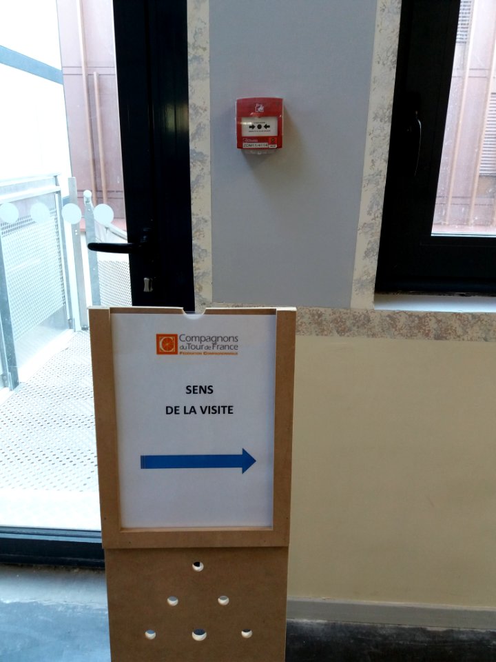 Lyon 3e - Rue Feuillat, Fédération Compagnonnique des Métiers du Bâtiment (12)