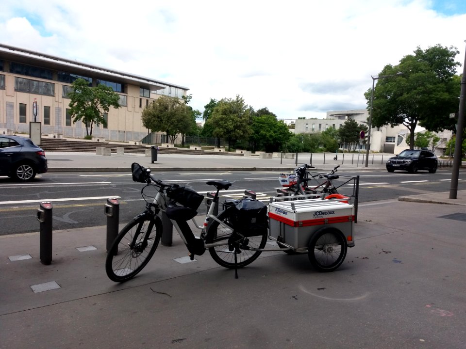 Lyon 7e - Avenue Jean Jaurès - Station Vélo'v 7005 - Vélo d'entretien