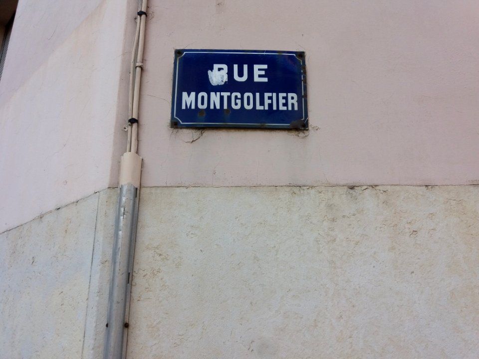 Lyon 6e - Rue Montgolfier, plaque ancienne