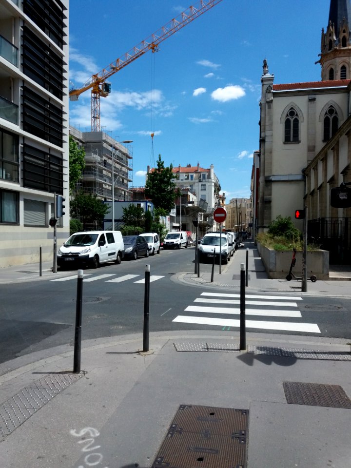 Lyon 6e - Rue de la Viabert, vers l'est, a niveau de la rue d'Inkermann