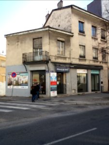 Lyon 7e - Avenue Berthelot, maison à l'angle de la rue du Général de Miribel