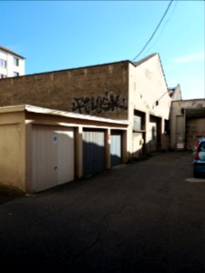 Lyon 7e - Avenue Berthelot, garages entre les numéros 136 et 138