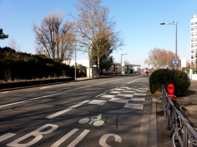 Lyon 7e - Avenue Leclerc, station service