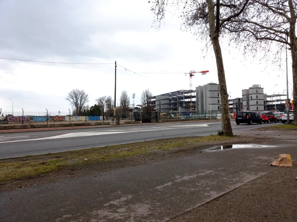 Lyon 7e - Avenue Tony Garnier, au niveau de la rue de Gerland, en direction de la rue Jean Bouin