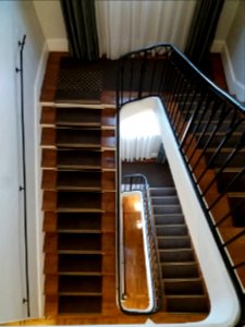 Lyon 3e - Château de Montchat - Escalier vu d'en haut