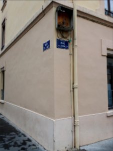 Lyon 3e - Intersection des rues du Lac et des Rancy, coffre électrique vide