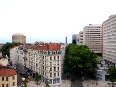 Lyon 3e - Boulevard Eugène Deruelle, depuis le Jardin Suspendu du parc des Halles, et rue Moncey à gauche