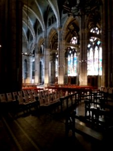 Lyon 7e - Église Saint-André, chaises et colonnes