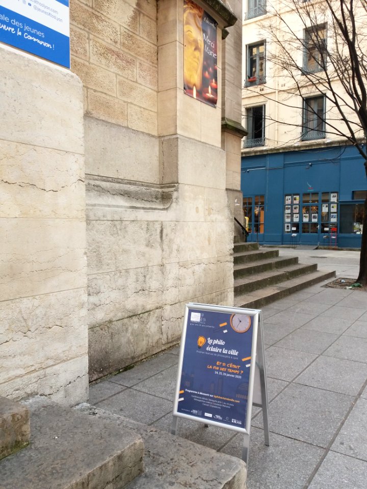Lyon 7e - Église Saint-André, panneau La philo éclaire la ville