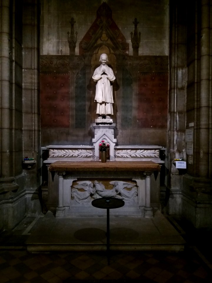 Lyon 7e - Église Saint-André, autel du Curé d'Ars