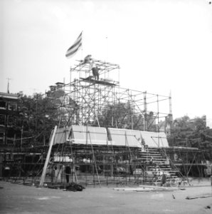Lustrumfeesten ASC-studenten bouwen aan een Inca-tempel, Bestanddeelnr 914-0223