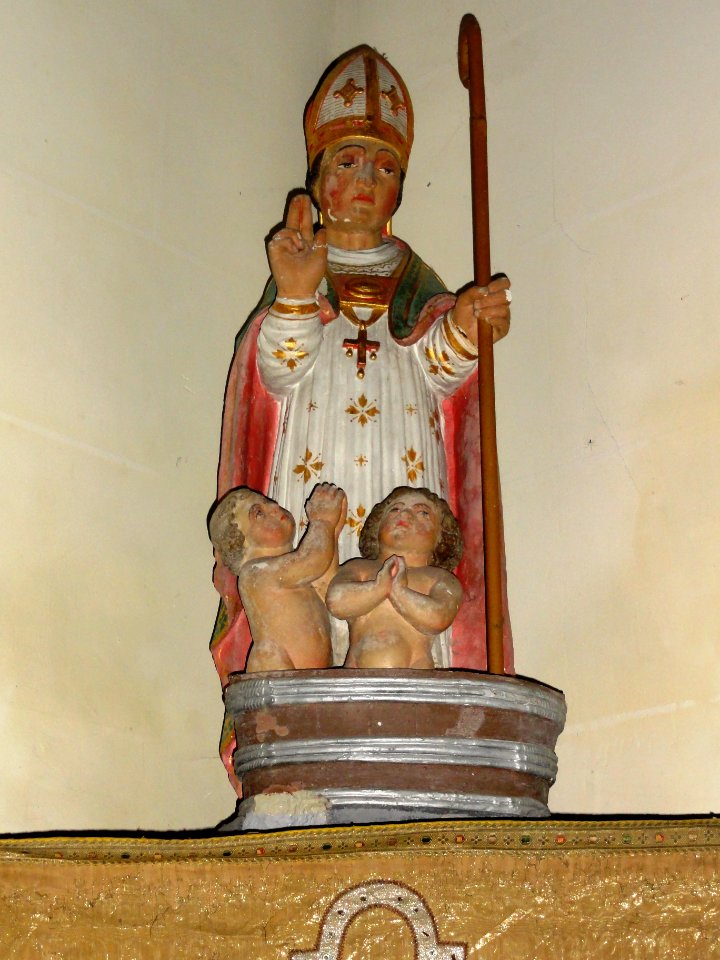 Lussault-sur-Loire (Indre-et-Loire) Église, statue St.Nicolas