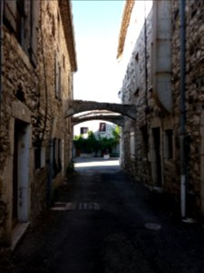 Lussas - Impasse de la Forge, arches en allant vers la route de Miribel