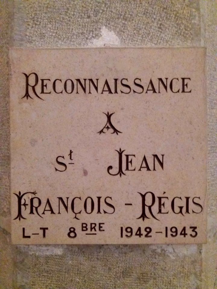 Lussas - Église Le Nom de Marie, plaque à saint Jean François-Régis