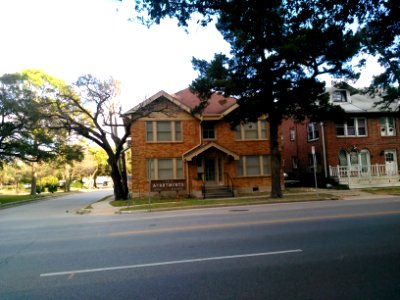 Lurieapartments1Houston
