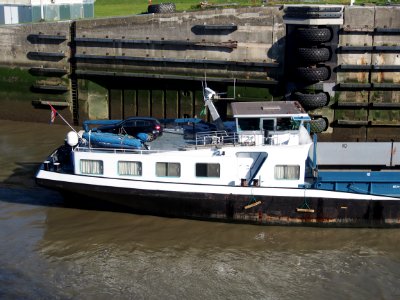 Lurona (ship, 1995), ENI 02207080, Port of Antwerp pic8