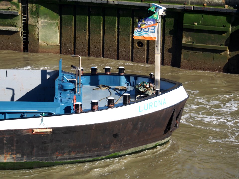 Lurona (ship, 1995), ENI 02207080, Port of Antwerp pic7