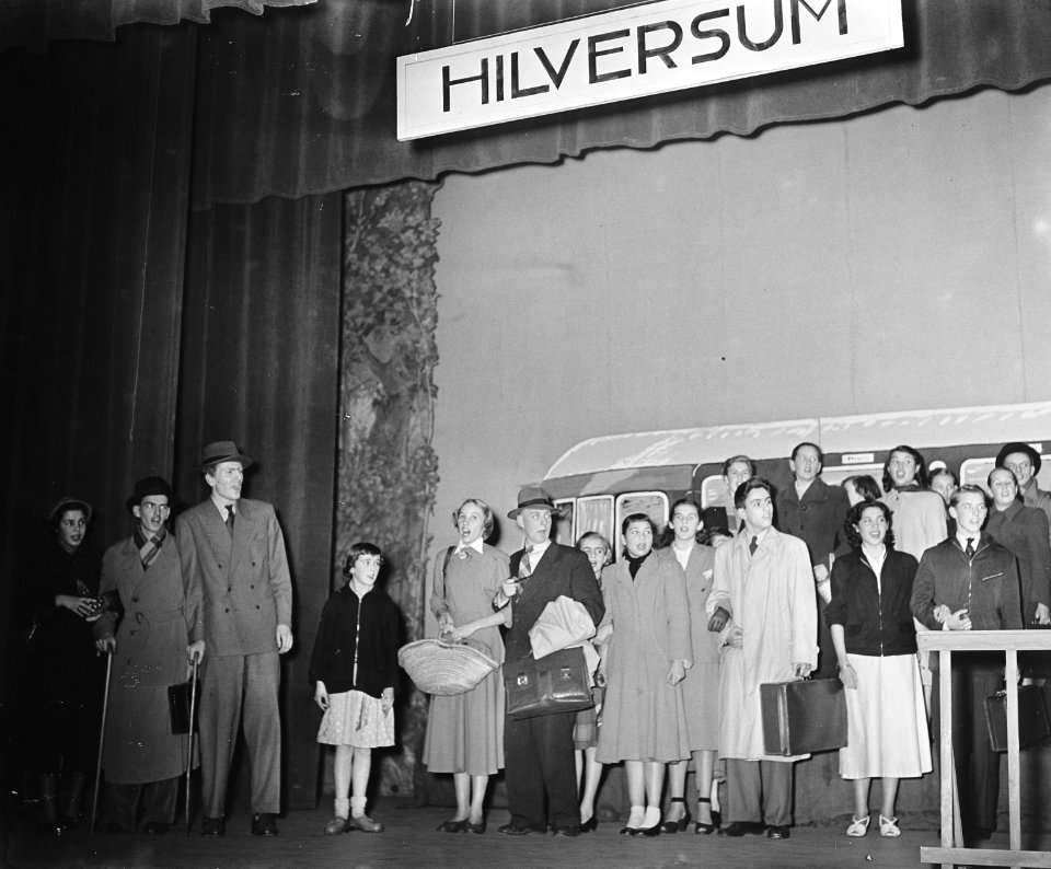 Lustrum HBS Hilversum, toneelavond, Bestanddeelnr 906-1660