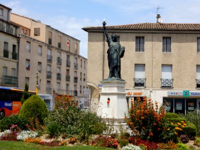 Lunel La Statue De La Liberte De Lunel (162381877)