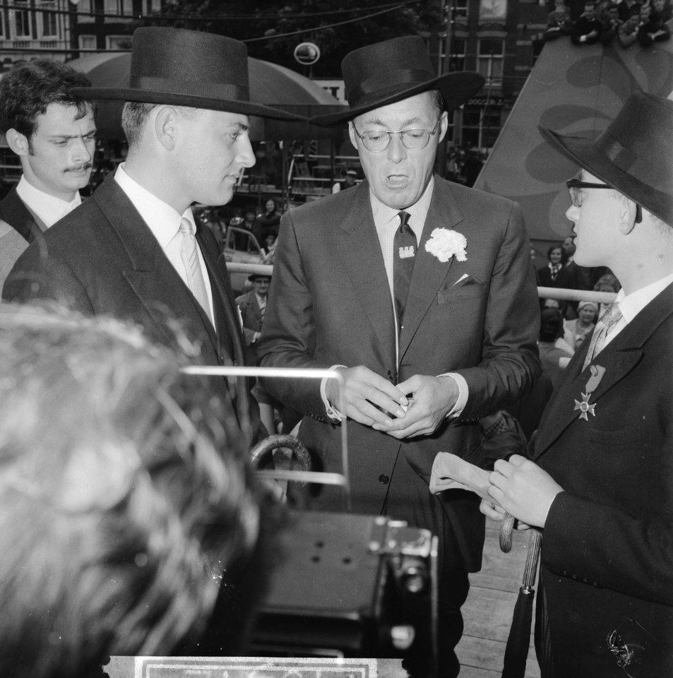Lustrum Amsterdamse studenten, prins Bernhard met Mexicaanse hoed, Bestanddeelnr 914-0512