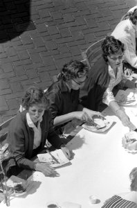 Lustrum diner 2000 studenten met Prinses Beatrix Leiden, Bestanddeelnr 911-3409