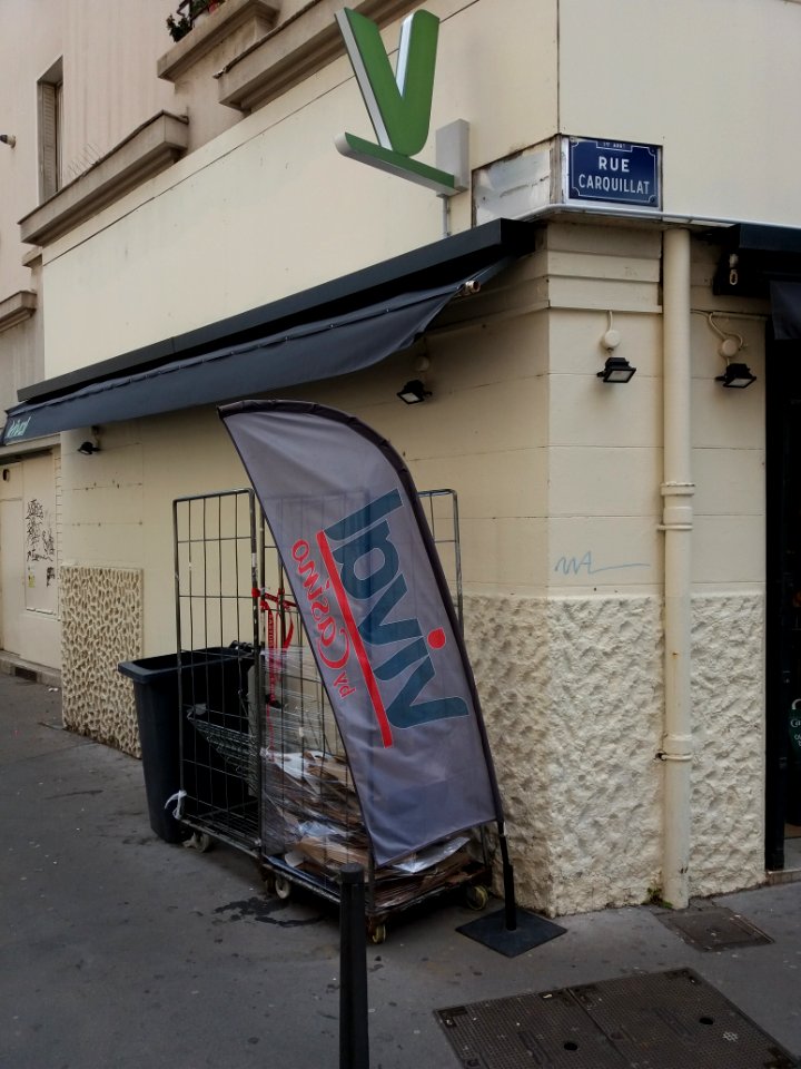 Lyon 1er - Rue des Chartreux, plaque manquante à l'angle avec la rue Carquillat