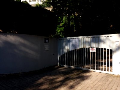 Lyon 1er - Rue de la Poudrière, portail et numéro personnalisés