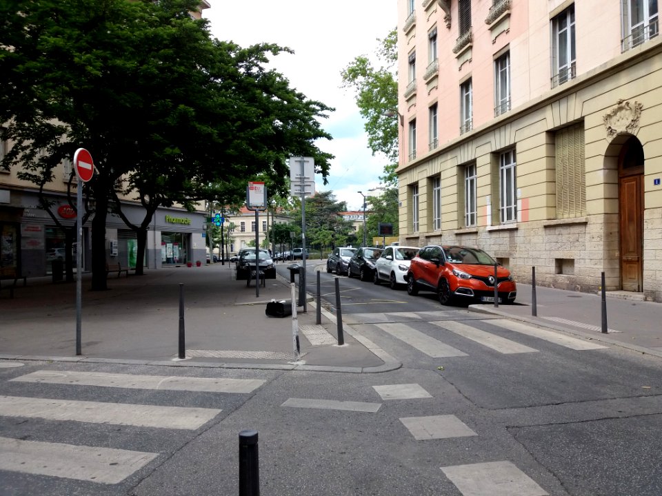 Lyon 1er - Rue des Chartreux, en arrivant sur le boulevard de la Croix-Rousse
