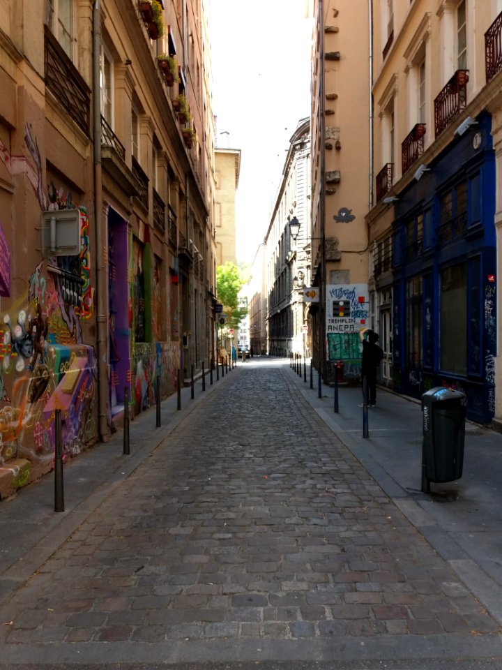 Lyon 1er - Rue des Augustins, depuis la place Tobie Rebatel