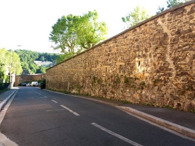 Lyon 1er - Rue de la Poudrière, mur du fort Saint-Jean
